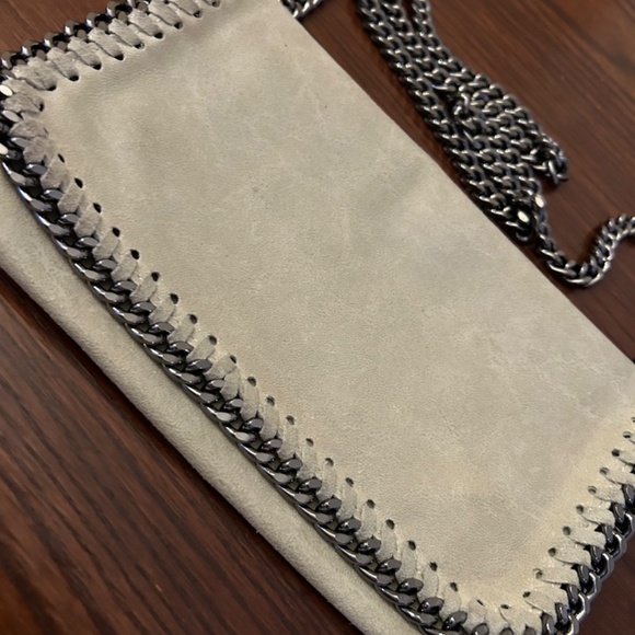 Leather crossbody handbag - Picture 3 of 7